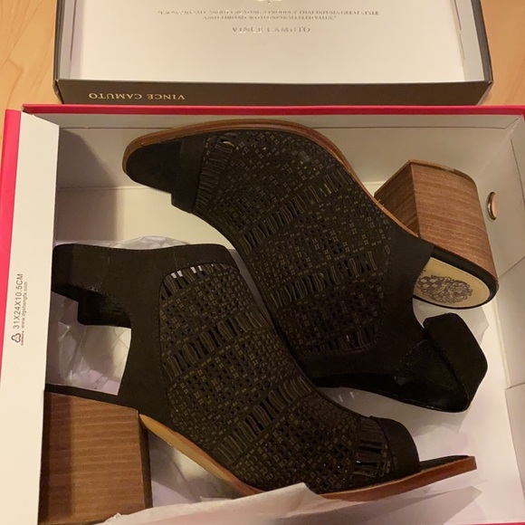 Vince Camuto Black VC-Keannie dress shoe bootie women’s 9.5 BRAND NEW - Picture 8 of 9